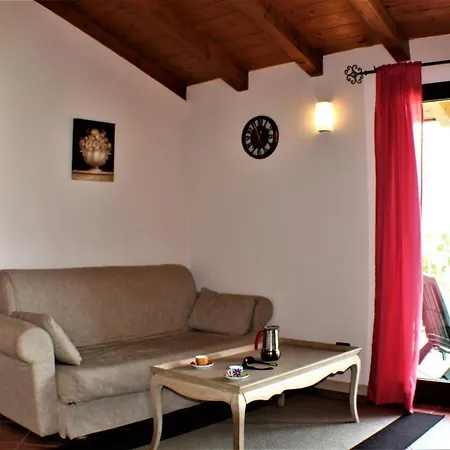 Beata Rose Apartment